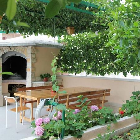 Cosey Studio Apartment For 2 Free Private Parking Makarska Exterior foto